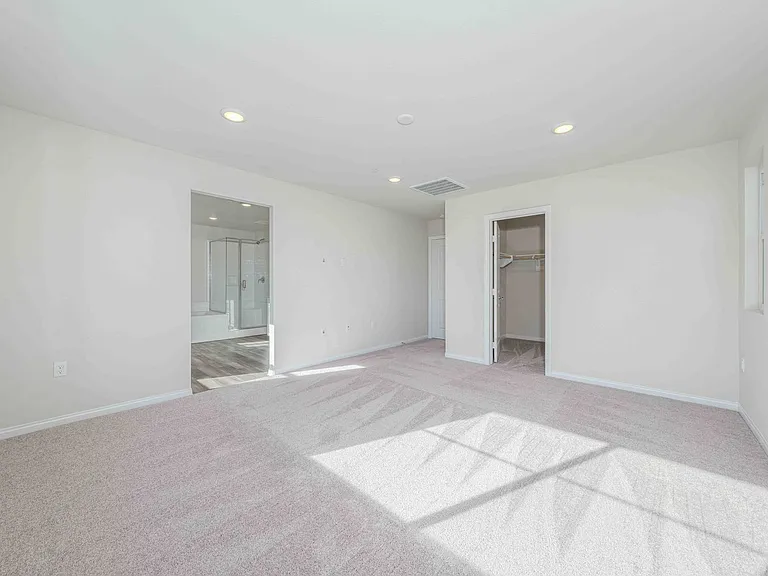 466 Meyer Pl — Photo 15