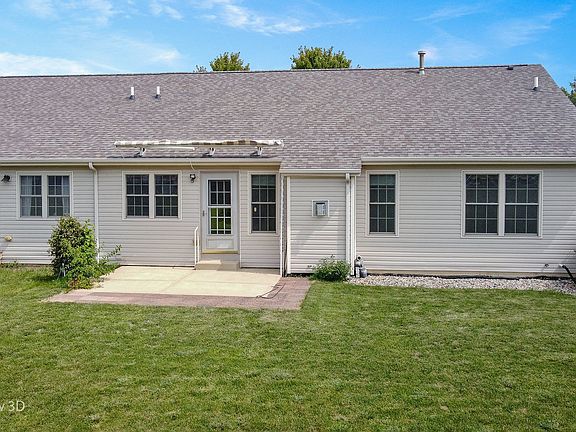 4th image of 949 Brown Dr
