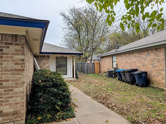 3rd image of 6709 Ridgecrest Ct