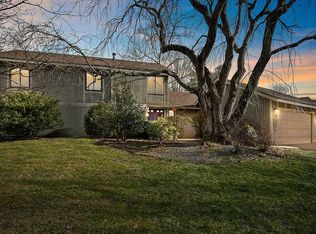 10625 Wayridge Dr, Montgomery Village, MD 20886