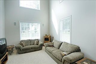 2nd image of 2499 Chestnut Trl