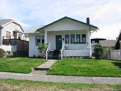 2nd image of 5932 45th Ave SW