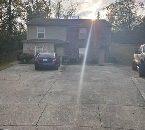 2nd image of 117 Floyd Ct #129