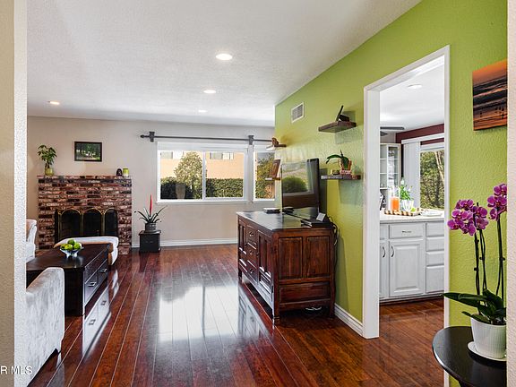 4th image of 885 Fowler Ave