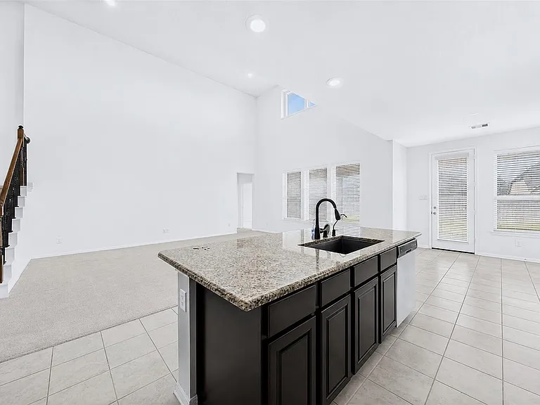 22406 Newcastle Waters Ct — Photo 11