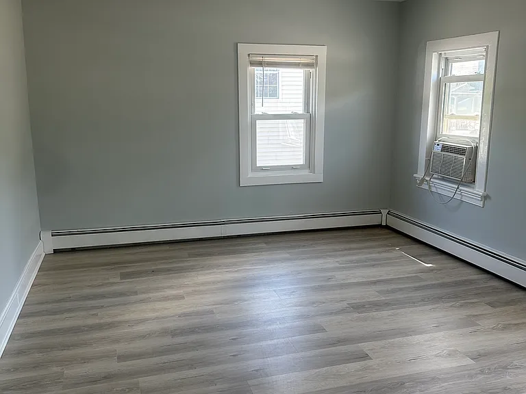 16 N Main St #2 — Photo 12