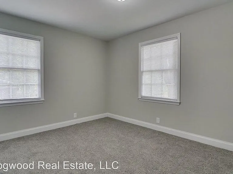 3590 Westhampton Dr — Photo 29