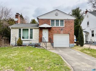 40 Robert St, Waterbury, CT 06710
