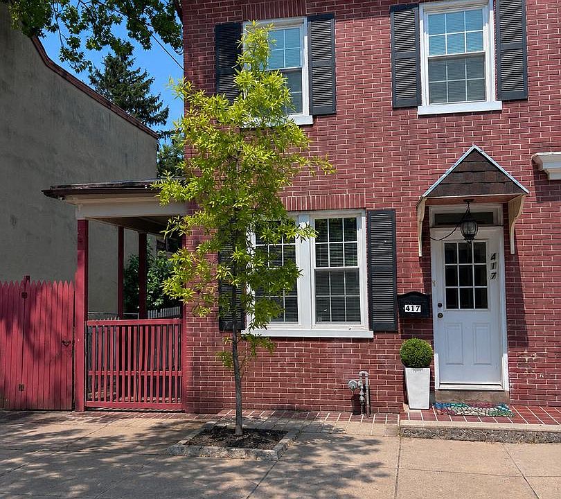 1st image of 417 E Orange St