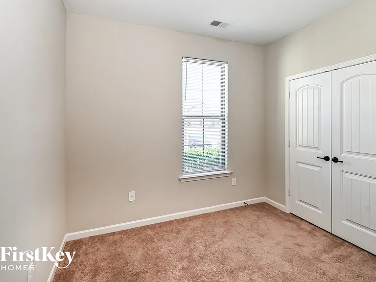 440 Hidden Meadows Cv — Photo 12