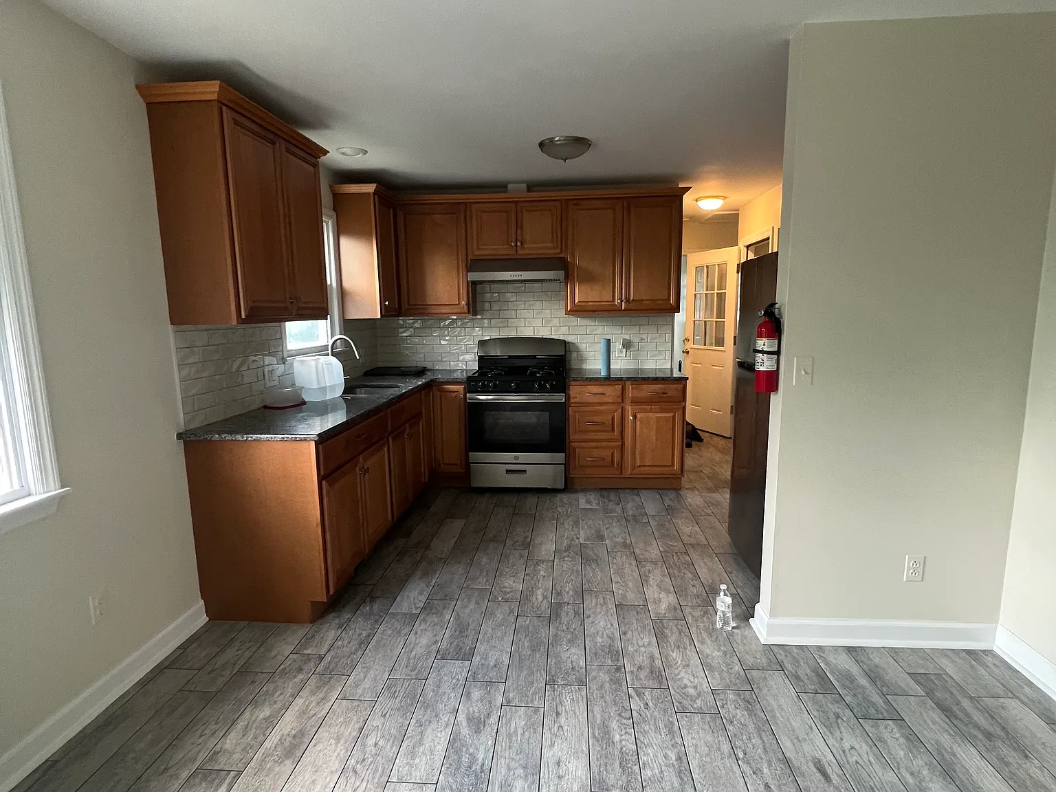 144 W High St — Photo 3