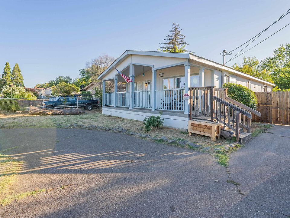1st image of 1055 Sunrise Dr