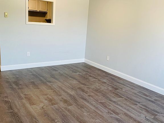Living Room Looking Toward Kitchen