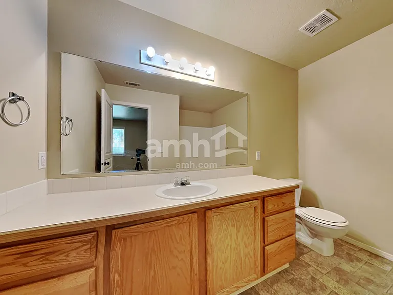 3720 Bismark Ave — Photo 10