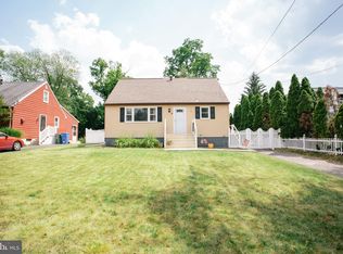 9 Hoffman Ave, Cherry Hill, NJ 08003