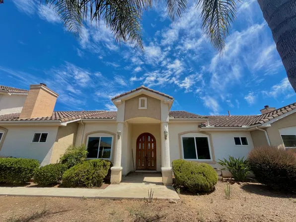 29763 Reza Ct, Vista, CA 92084