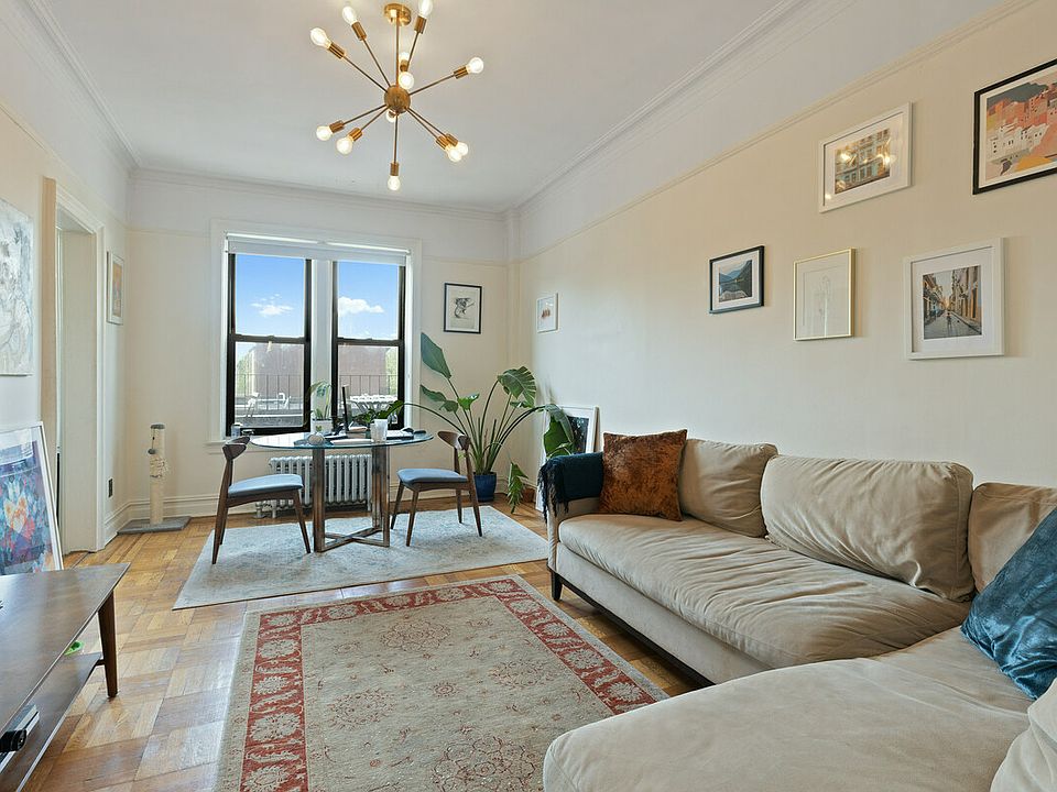 1st image of 133 7th Ave APT 3