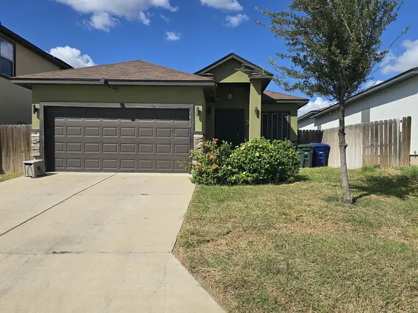 3812 Yvonne Ramirez Ct, Laredo, TX 78046