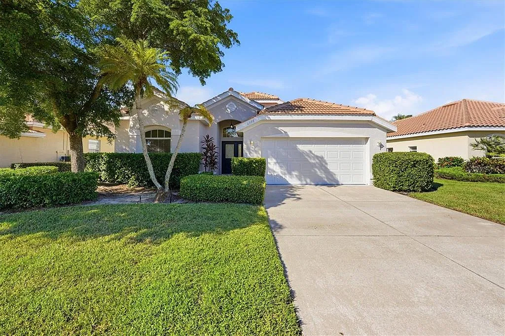 3 bed, 2.0 bath, 1770 sqft, $2,800 — Photo 2