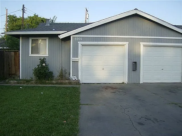 5905 Clover Manor Way photo 1