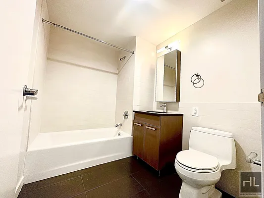 Rented by Highline Residential | media 2
