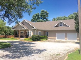 807 E Atkinson Ave, Frontenac, KS 66763