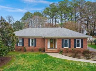 244 Sunnywood Ln, Charlotte, NC 28270