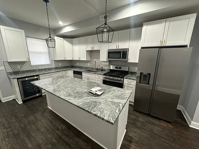 407 N Lakewood Ave #5 — Photo 6