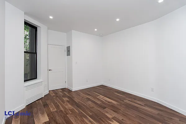 Rented by LC Lemle Real Estate Group | media 5