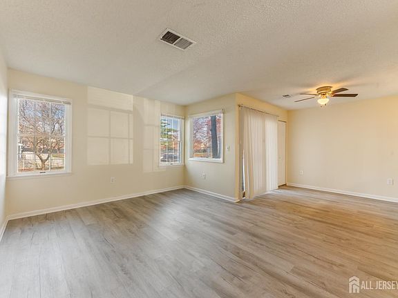 4th image of 210 Edpas Rd