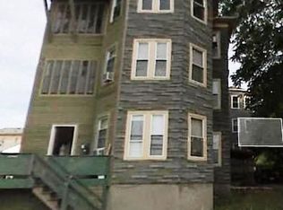 66 Waverly St, Worcester, MA 01604