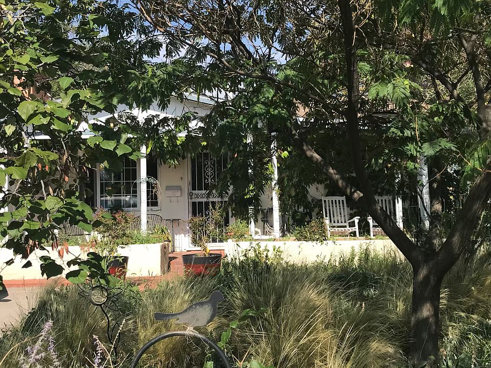 1st image of 1021 Pampas Dr SE