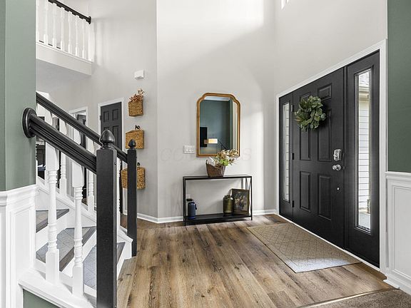4th image of 7508 Twin Acorn Ct