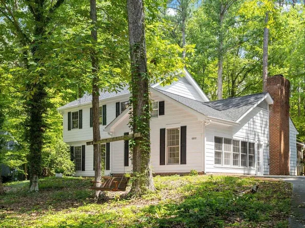 6810 Falconbridge Rd, Chapel Hill, NC 27517