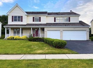 1114 Silo Hill Dr, Grayslake, IL 60030