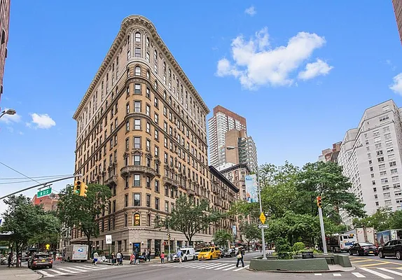 Rented by Keller Williams NYC | media 16