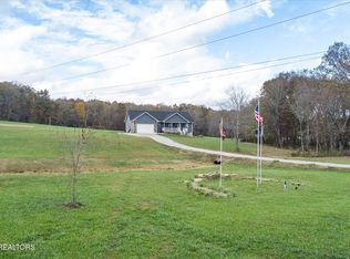 209 Adams Creek Rd, Crossville, TN 38571
