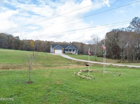 209 Adams Creek Rd, Crossville, TN 38571