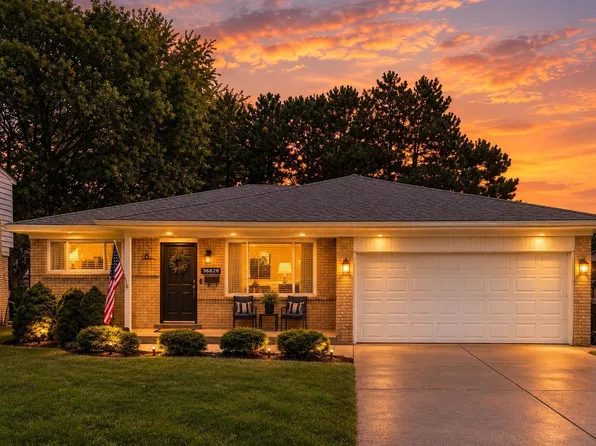 36826 Havana Dr, Sterling Heights, MI 48312