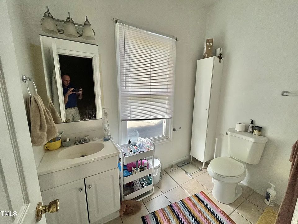 Upstairs bathroom.