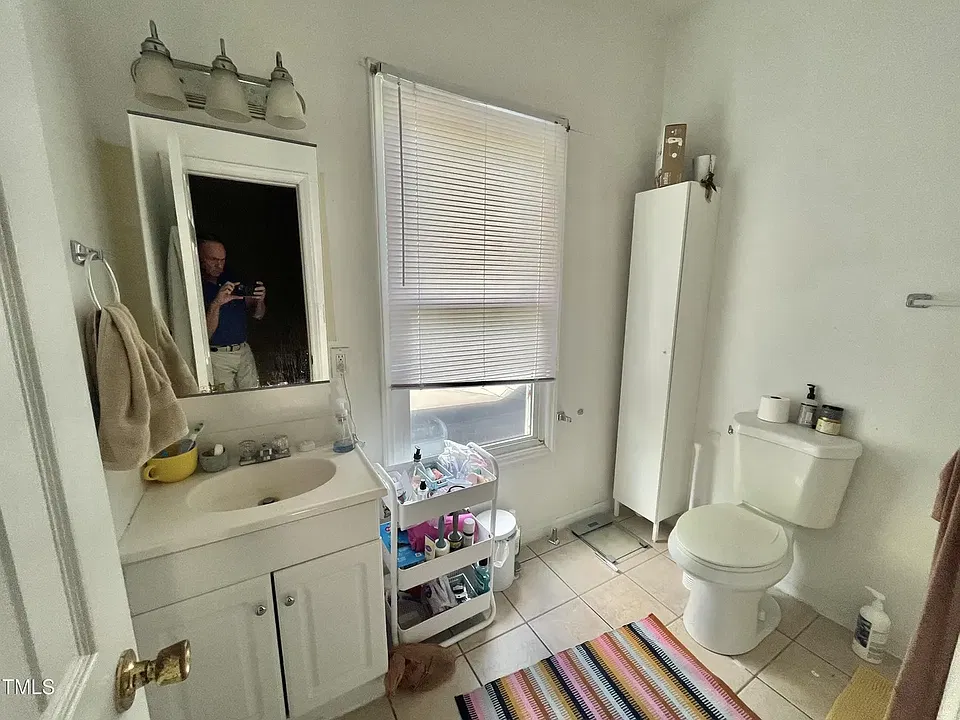 Upstairs bathroom.