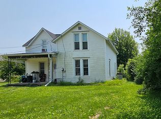 527 E Wall St, Morrison, IL 61270
