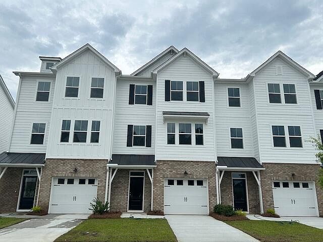 1st image of 9407 Sun Fountain Dr