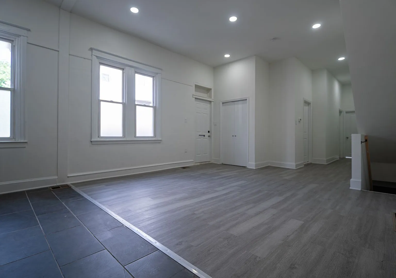 2410 Wharton St — Photo 4