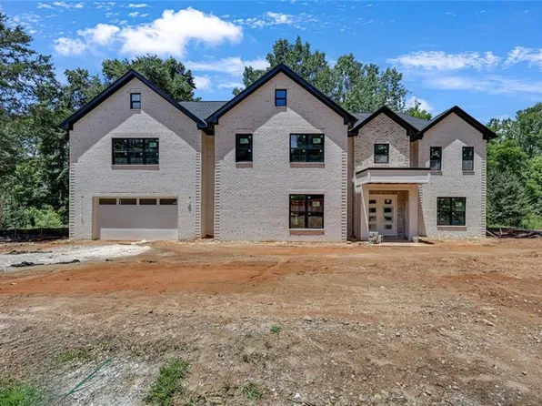 2865 Echelon Ct, Snellville, GA 30039