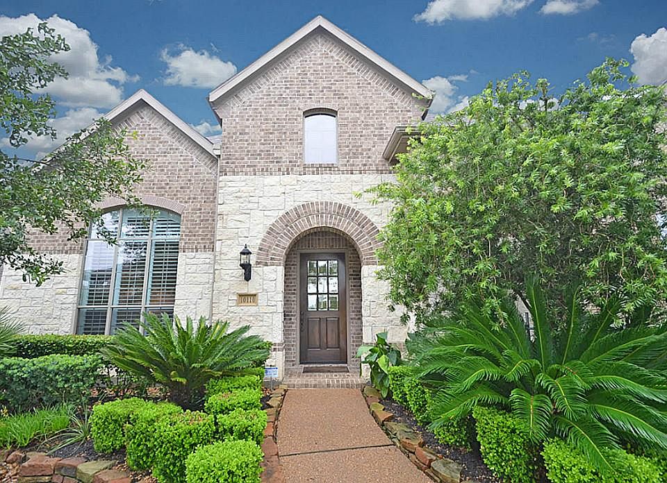 1st image of 10110 Winding Glen Dr