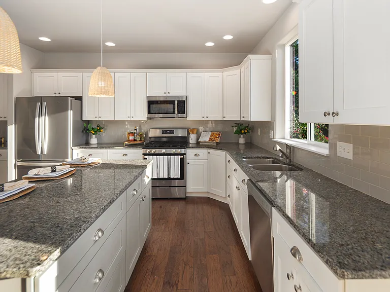 10701 Palisades St SE — Photo 5