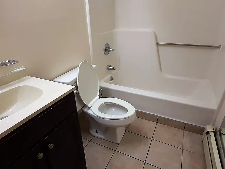 211 Linden Avenue — Photo 15