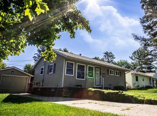 2009 Greenview Dr, Beloit, WI 53511