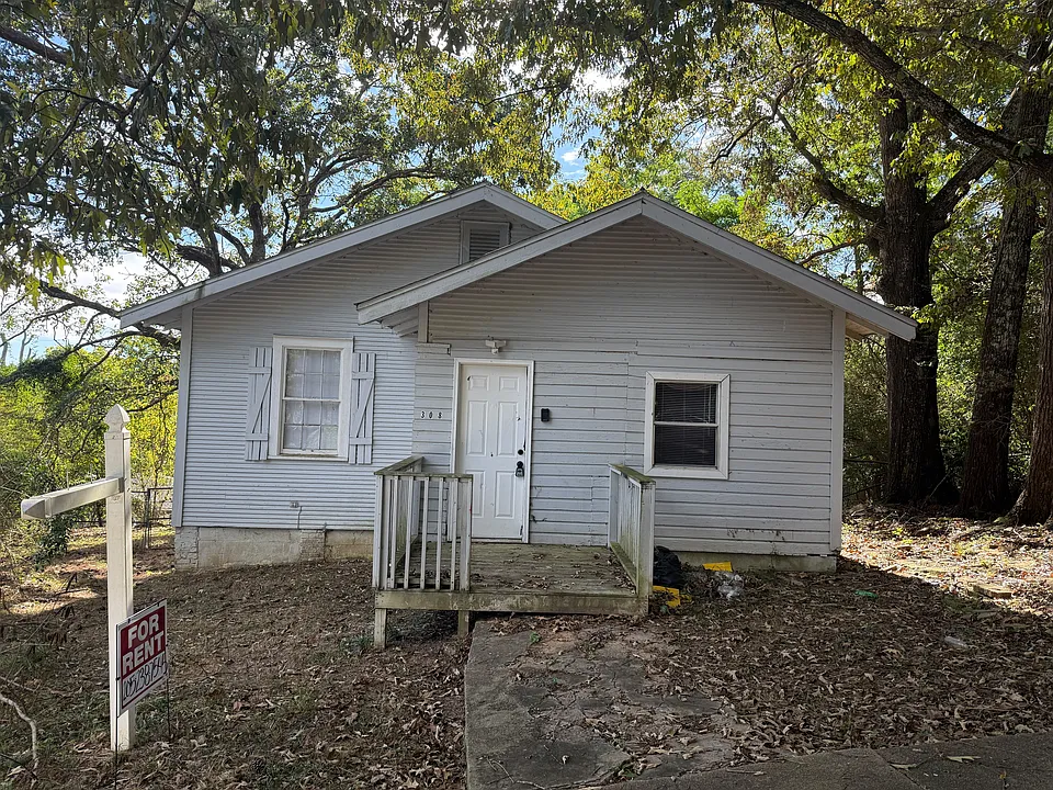 308 Cedar Cir